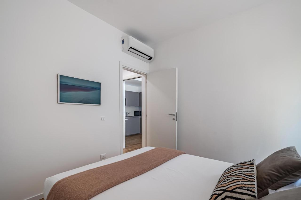 Milano Apartments S Agostino - Porta Genova Экстерьер фото
