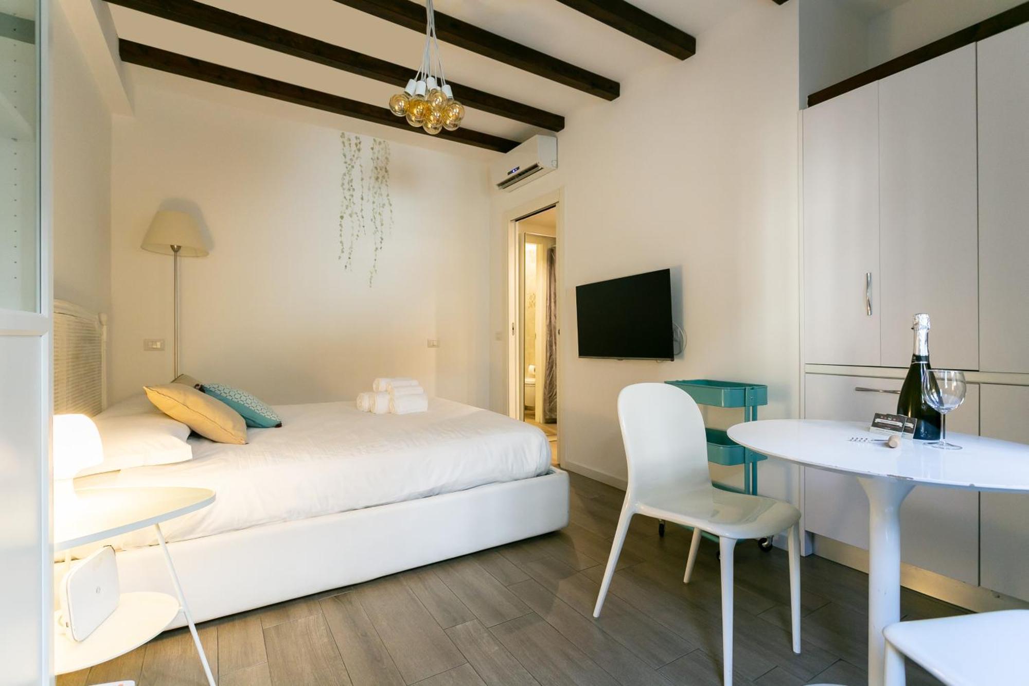 Milano Apartments S Agostino - Porta Genova Экстерьер фото